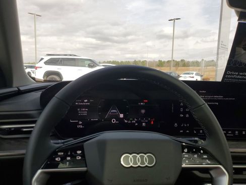 New 2025 Audi Q5 Premium Plus AWD/4WD image 21
