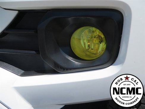 Used 2021 Toyota Tacoma TRD Sport image 23