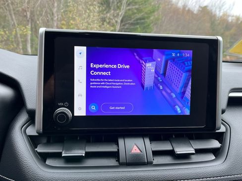 Used 2025 Toyota RAV4 LE image 18