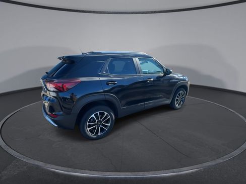 Certified 2025 Chevrolet TrailBlazer LT image 8