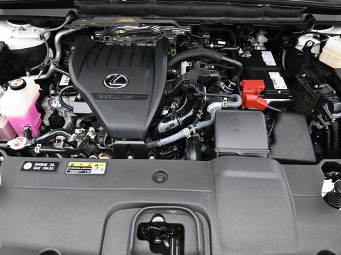 Used 2024 Lexus RX 350 Premium w/ Accessory Package AWD/4WD image 8