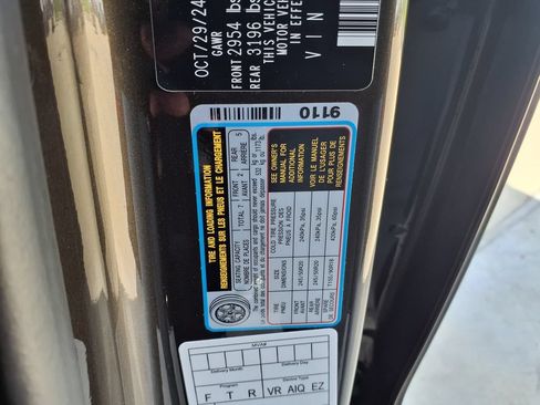 Used 2025 Kia Telluride S FWD image 36