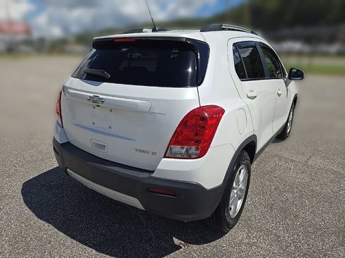 Used 2015 Chevrolet Trax LT w/ LT Plus Package FWD image 13