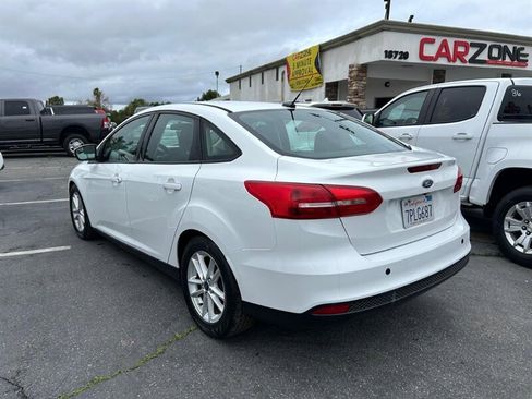Used 2016 Ford Focus SE image 6