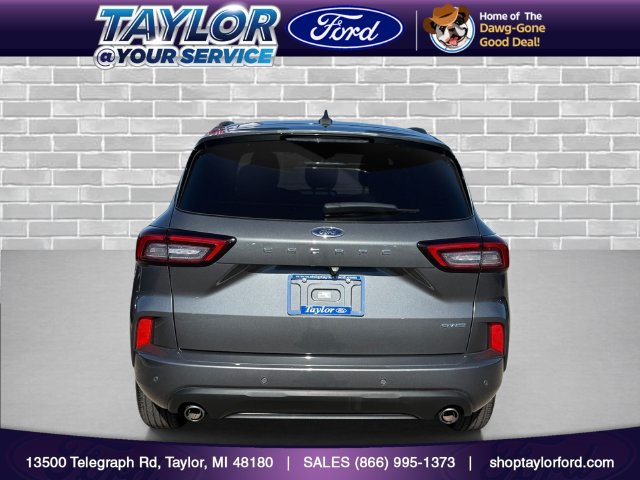 Used 2024 Ford Escape ST-Line w/ Tech Pack #1 AWD/4WD image 4