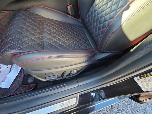 Used 2023 Genesis G70 3.3T w/ Sport Prestige Package image 12