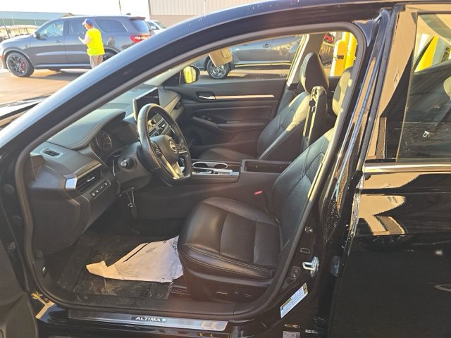 Used 2024 Nissan Altima 2.5 SL AWD/4WD image 9