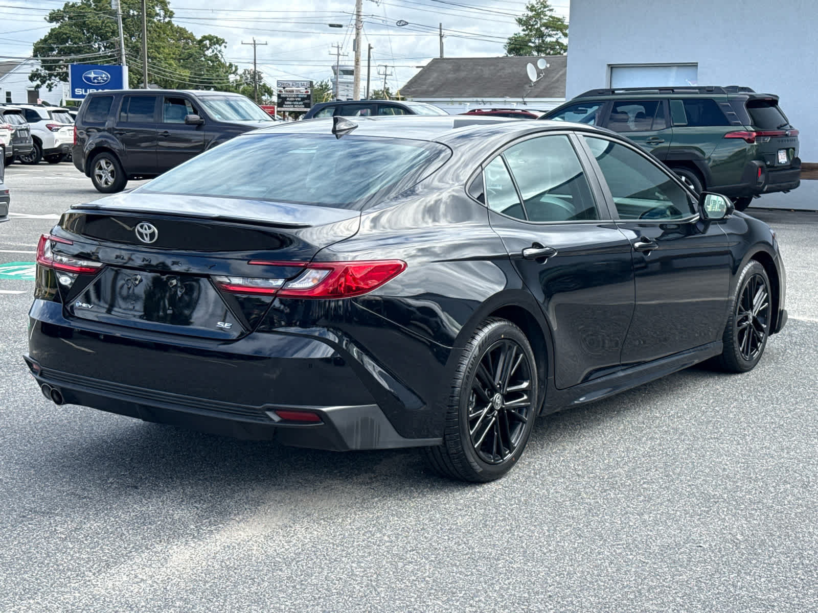 Used 2025 Toyota Camry SE w/ Convenience Package FWD image 7