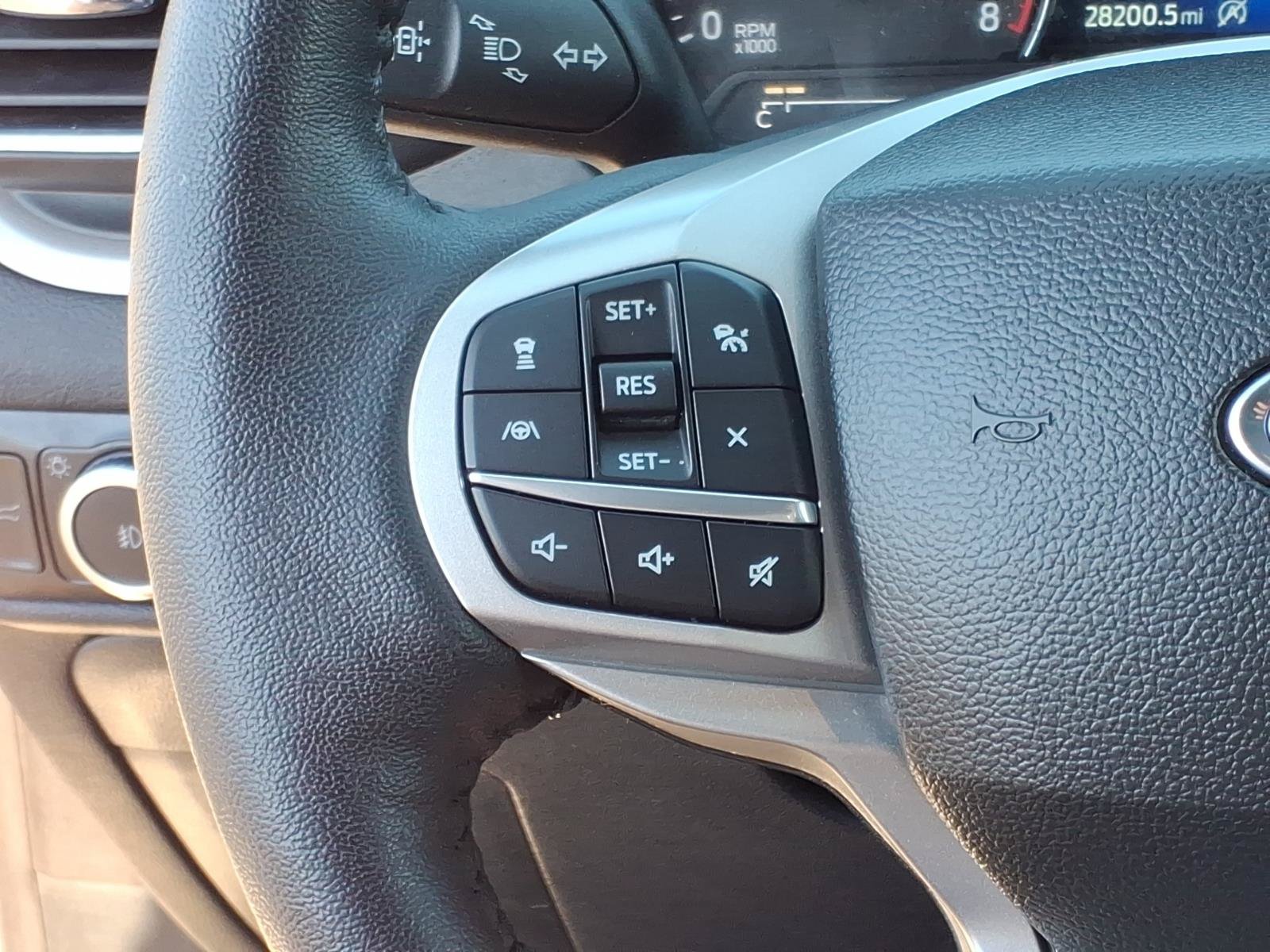 Certified 2023 Ford Explorer XLT w/ Equipment Group 202A AWD/4WD image 23