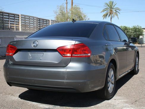 Used 2015 Volkswagen Passat 1.8T Wolfsburg Edition FWD image 4