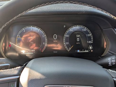 New 2026 Jeep Grand Cherokee Altitude image 17