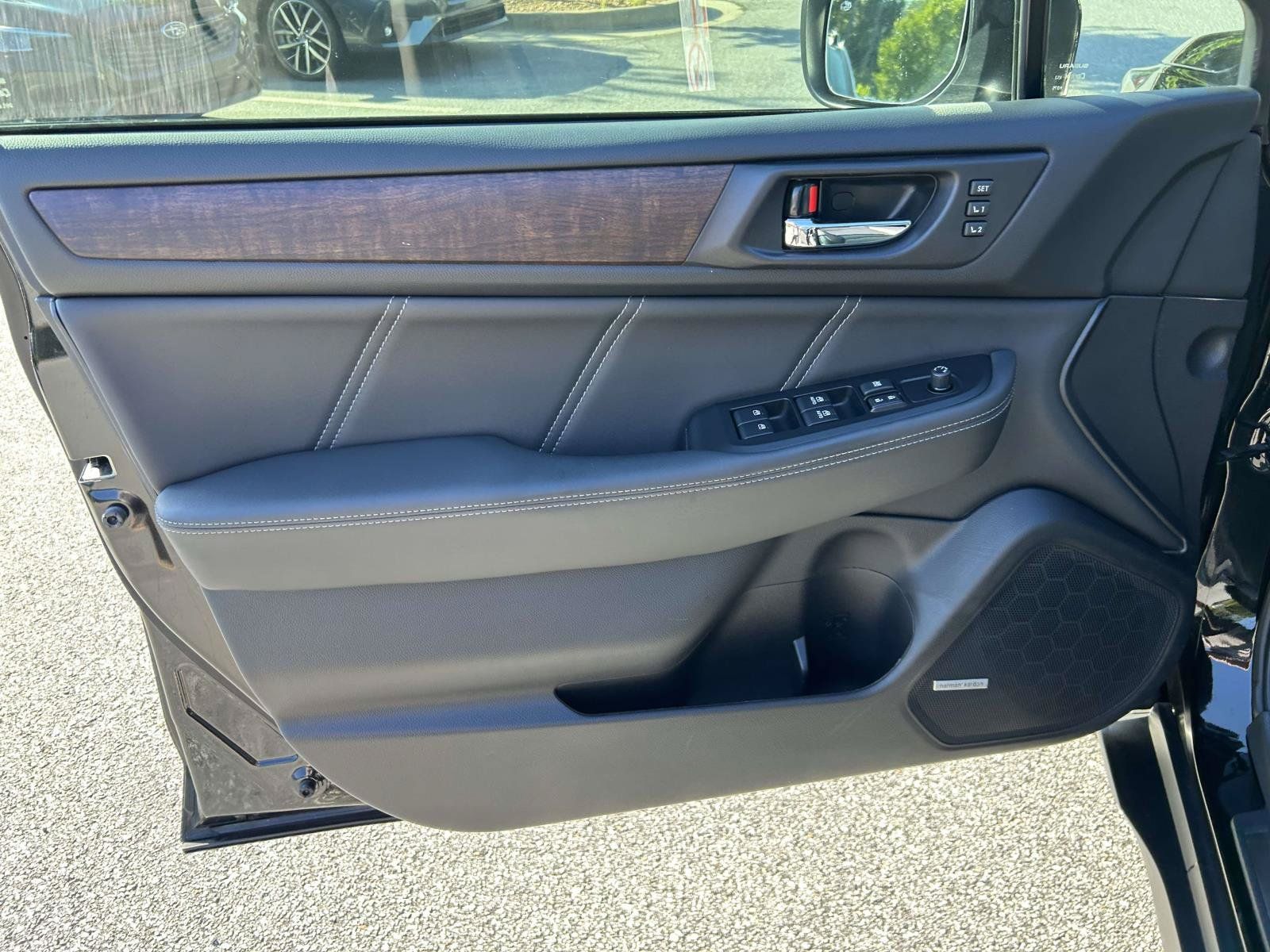 Used 2019 Subaru Outback 2.5i Limited AWD/4WD image 15