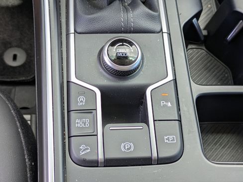 Used 2025 Kia Sorento EX w/ Panoramic Sunroof Package FWD image 30