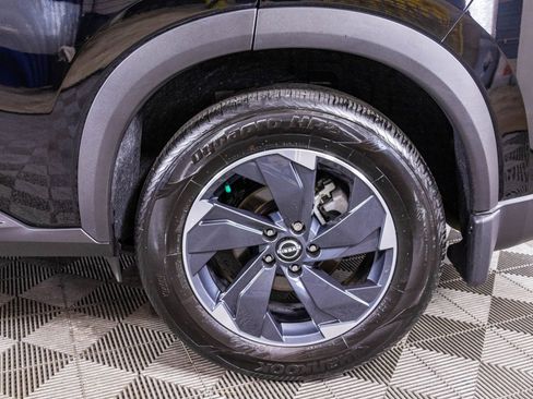 Used 2024 Nissan Rogue SV w/ SV Premium Package image 46