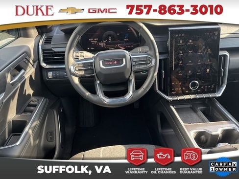 Used 2025 GMC Acadia Elevation image 8