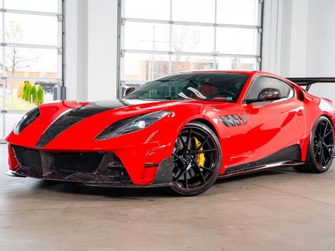 Used 2020 Ferrari 812 Superfast image 2