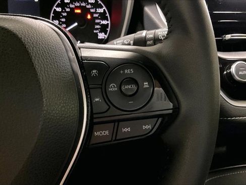 Used 2025 Toyota Corolla SE FWD image 19
