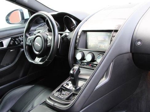 Used 2016 Jaguar F-TYPE R image 12