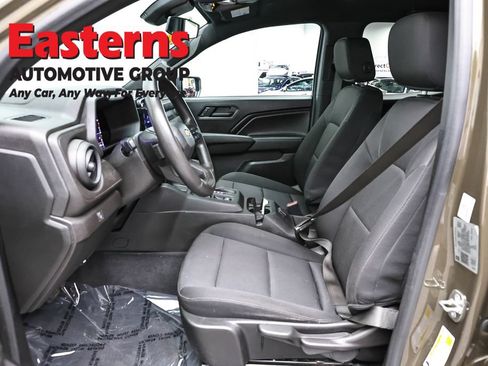 Used 2023 Chevrolet Colorado W/T RWD image 13