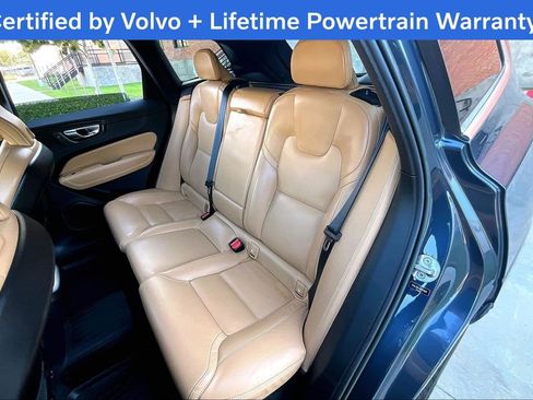 Used 2022 Volvo XC60 B5 Inscription w/ Protection Package Premier image 33