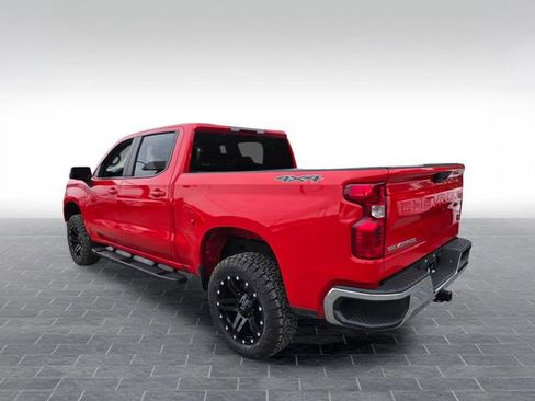 Used 2025 Chevrolet Silverado 1500 LT AWD/4WD image 6