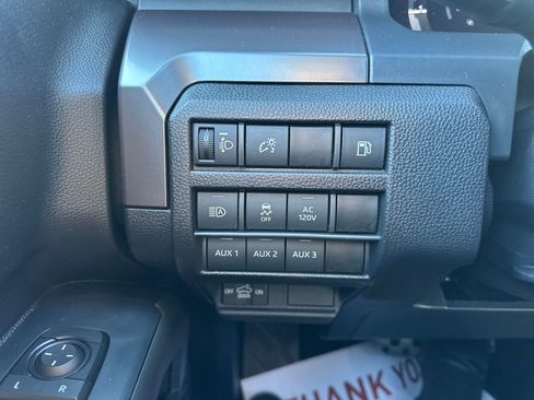 Used 2025 Toyota Tacoma TRD Sport w/ TRD Sport Upgrade Package image 30