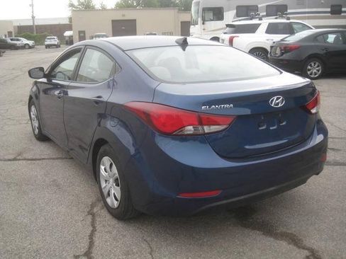 Used 2016 Hyundai Elantra SE FWD image 7