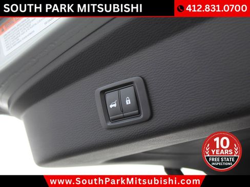 Used 2025 Mitsubishi Outlander SEL image 29