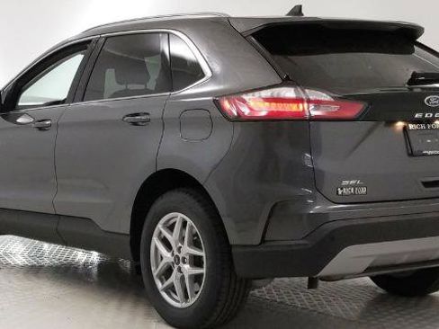 Certified 2024 Ford Edge SEL w/ Convenience Package AWD/4WD image 5