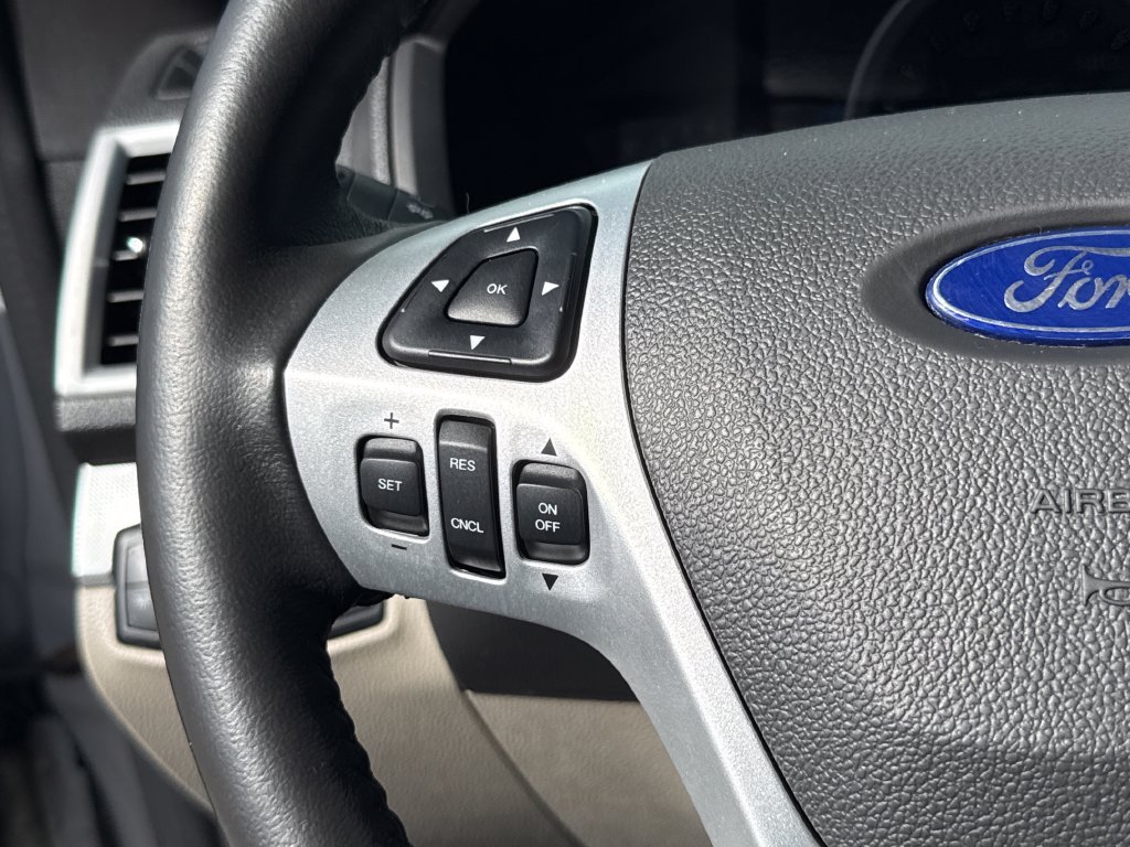 Used 2012 Ford Explorer XLT AWD/4WD image 18