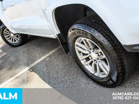 Used 2023 Chevrolet Colorado LT w/ LT Convenience Package RWD image 13