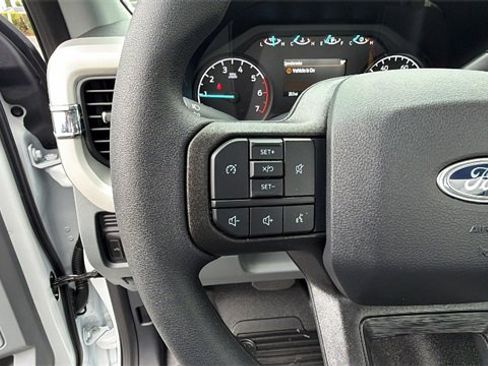 New 2026 Ford F250 XL w/ XL Chrome Package image 22