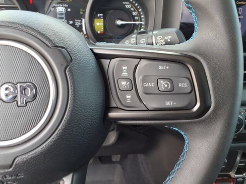 Used 2024 Jeep Wrangler Unlimited Rubicon 4xe AWD/4WD image 34