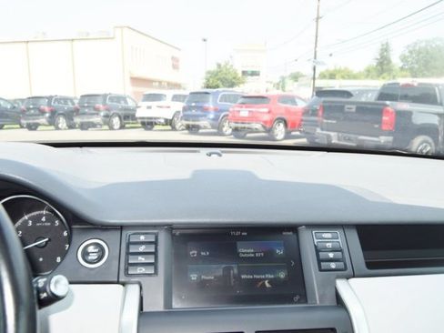 Used 2019 Land Rover Discovery Sport HSE AWD/4WD image 20