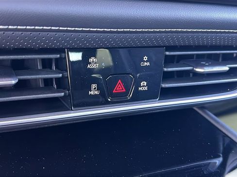 New 2026 Volkswagen Atlas Cross Sport SE image 25