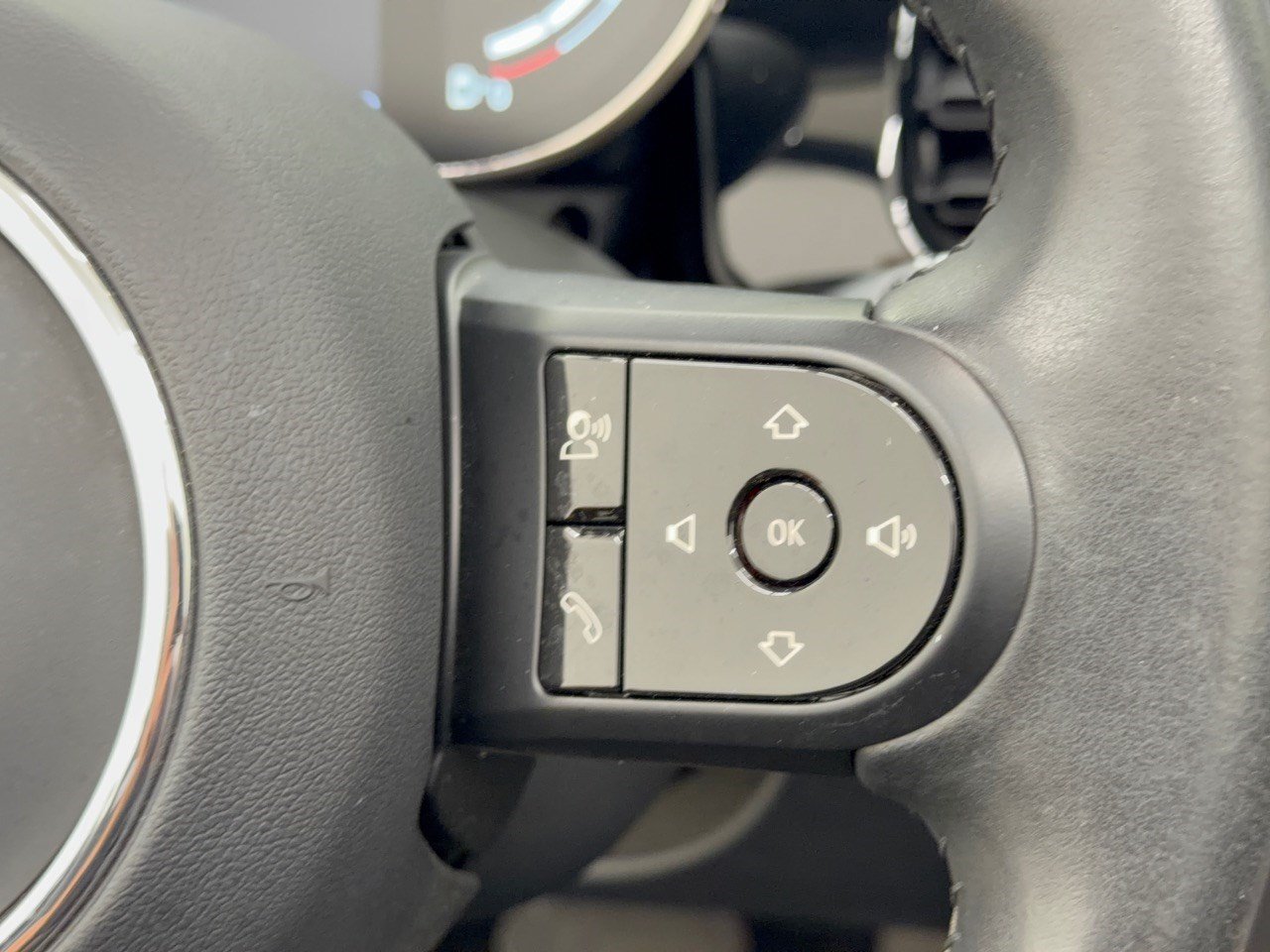 Certified 2024 MINI Cooper Convertible FWD image 19
