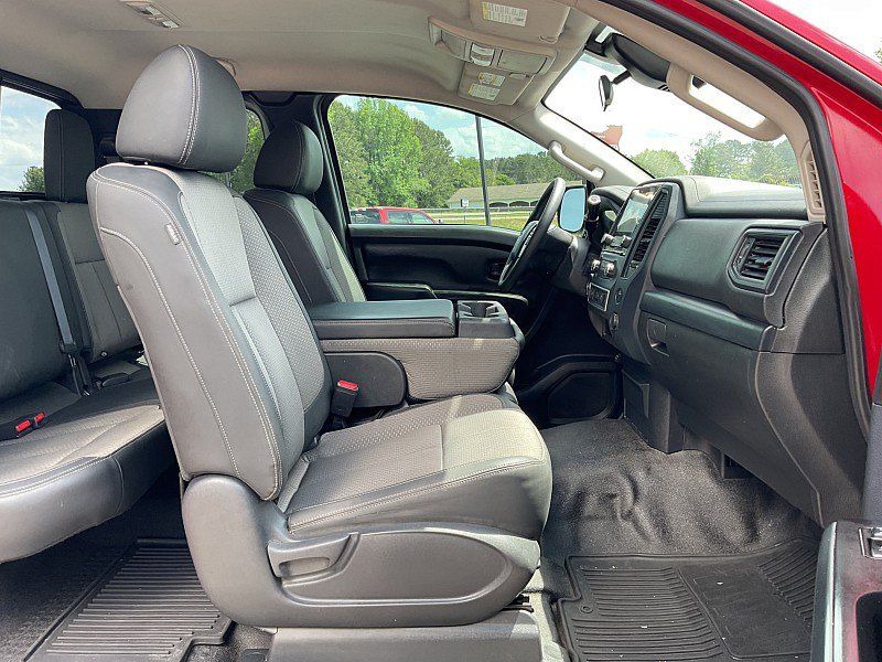 Used 2021 Nissan Titan S w/ S Utility Package RWD image 11