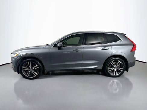 Used 2018 Volvo XC60 T6 Momentum w/ Convenience Package image 9