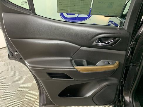 Used 2017 GMC Acadia SLE w/ Driver Alert Package I image 31