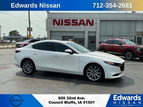 Used 2023 MAZDA MAZDA3 s FWD image 1