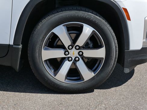 Used 2023 Chevrolet Traverse LT w/ LT Premium Package AWD/4WD image 15