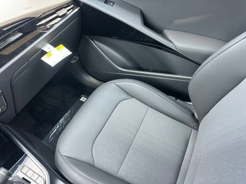 New 2025 Kia Niro EX image 27
