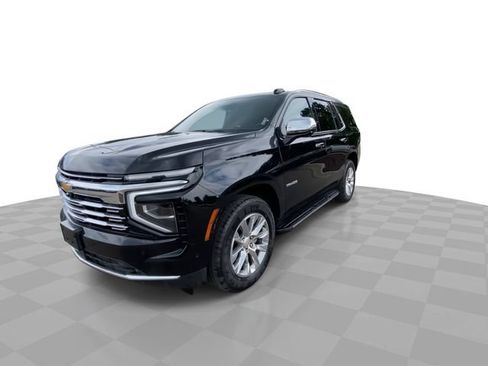 Used 2025 Chevrolet Tahoe Premier AWD/4WD image 6