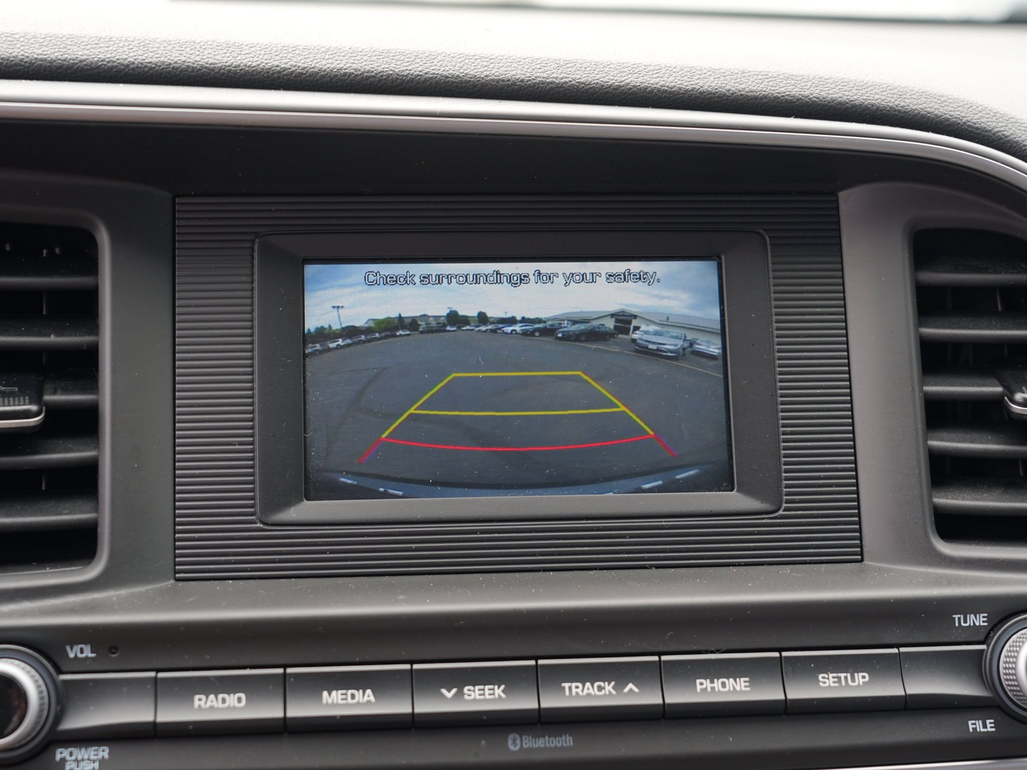 Used 2020 Hyundai Elantra SE FWD image 29
