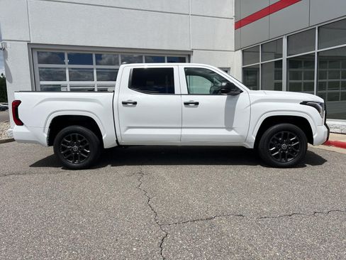Used 2024 Toyota Tundra SR w/ Security Package (TMS) AWD/4WD image 20