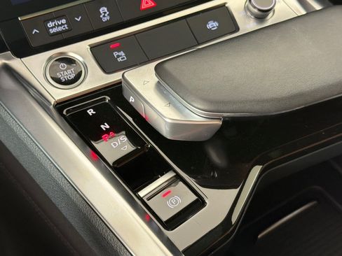 Used 2024 Audi Q8 e-tron Premium AWD/4WD image 21