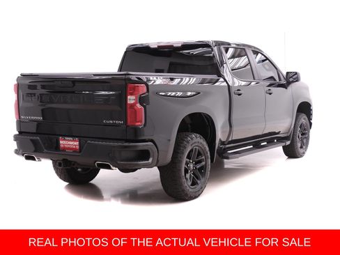 Used 2021 Chevrolet Silverado 1500 Custom Trail Boss AWD/4WD image 2