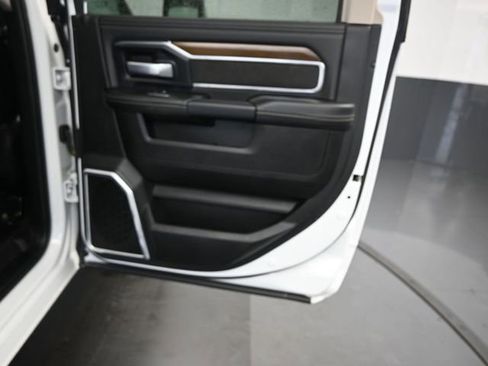 Used 2024 RAM 2500 Laramie AWD/4WD image 21