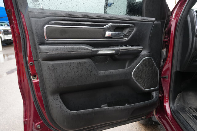 Used 2023 RAM 1500 Laramie AWD/4WD image 12