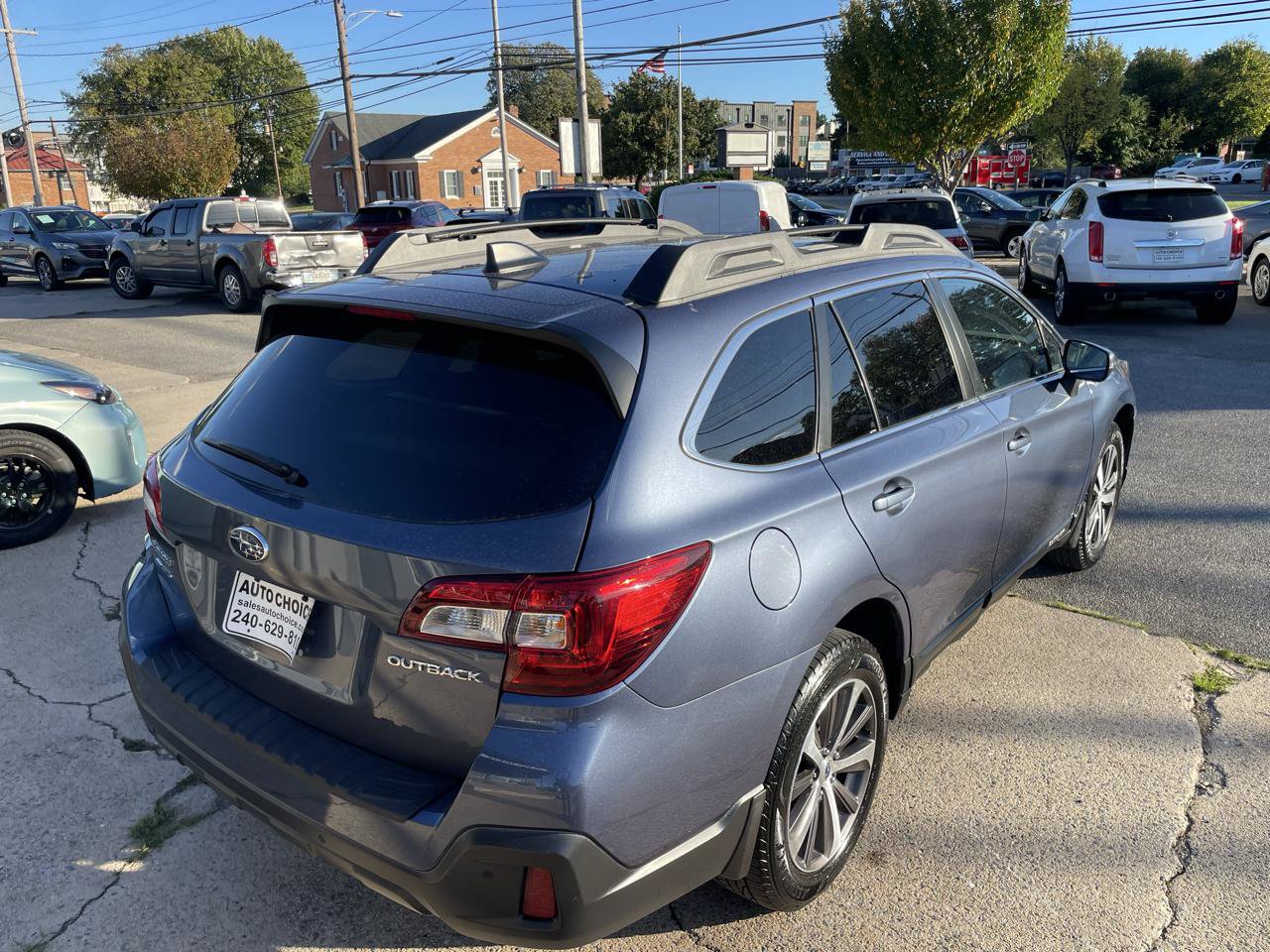 Used 2018 Subaru Outback 2.5i Limited AWD/4WD image 25